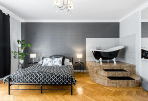 Гостиница ClickTheFlat Apartment Chmielna 7  Варшава